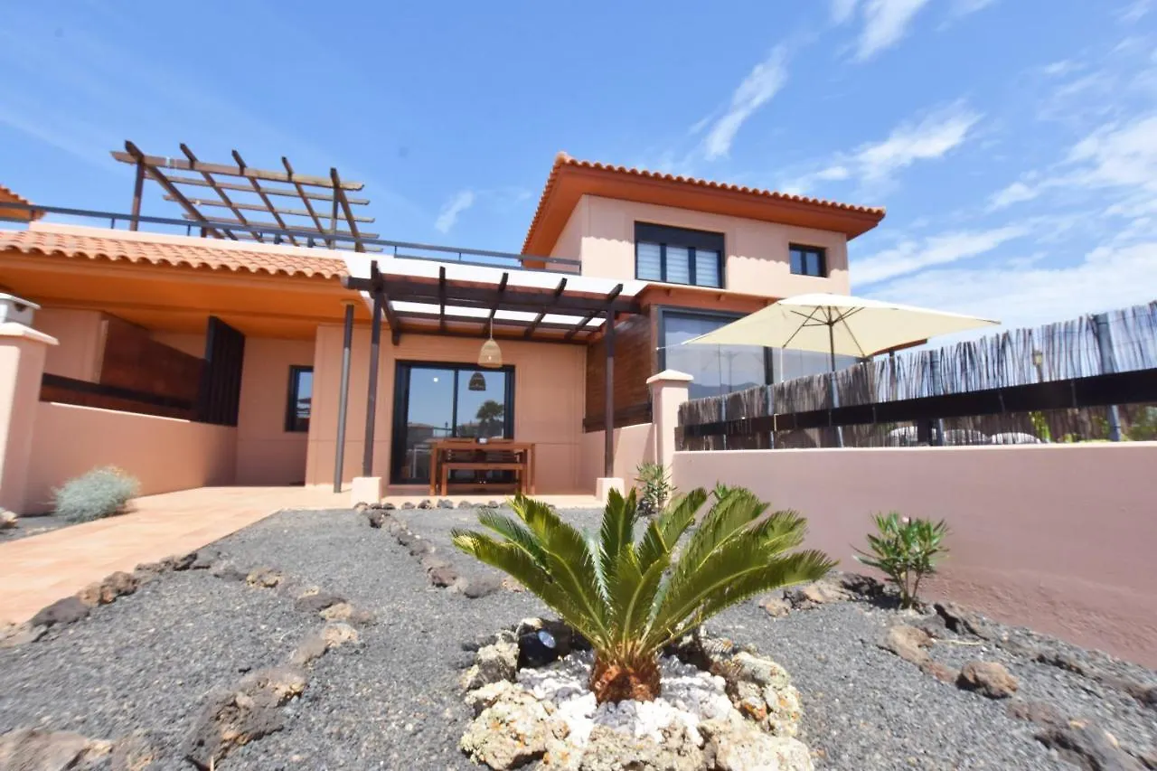 Book Jet - Costa Lajares Chalets location